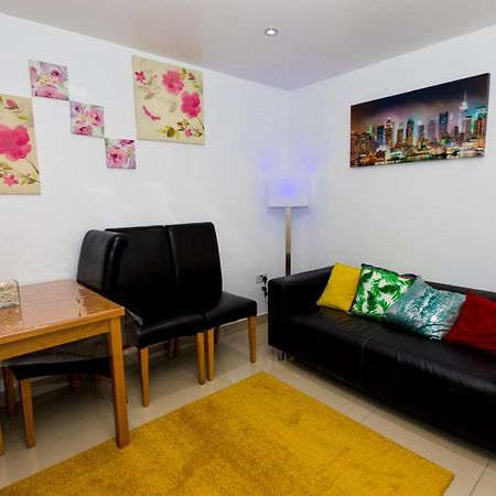 Comfortable Stay In Shirley, Solihull - Room 3 Extérieur photo